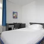 The Hey Otel 4*