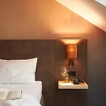The Hey Otel