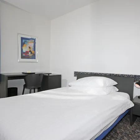 Hotel The Hey 4*